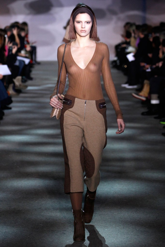 Kendall-Jenner-Marc-Jacobs-Pursuitist1